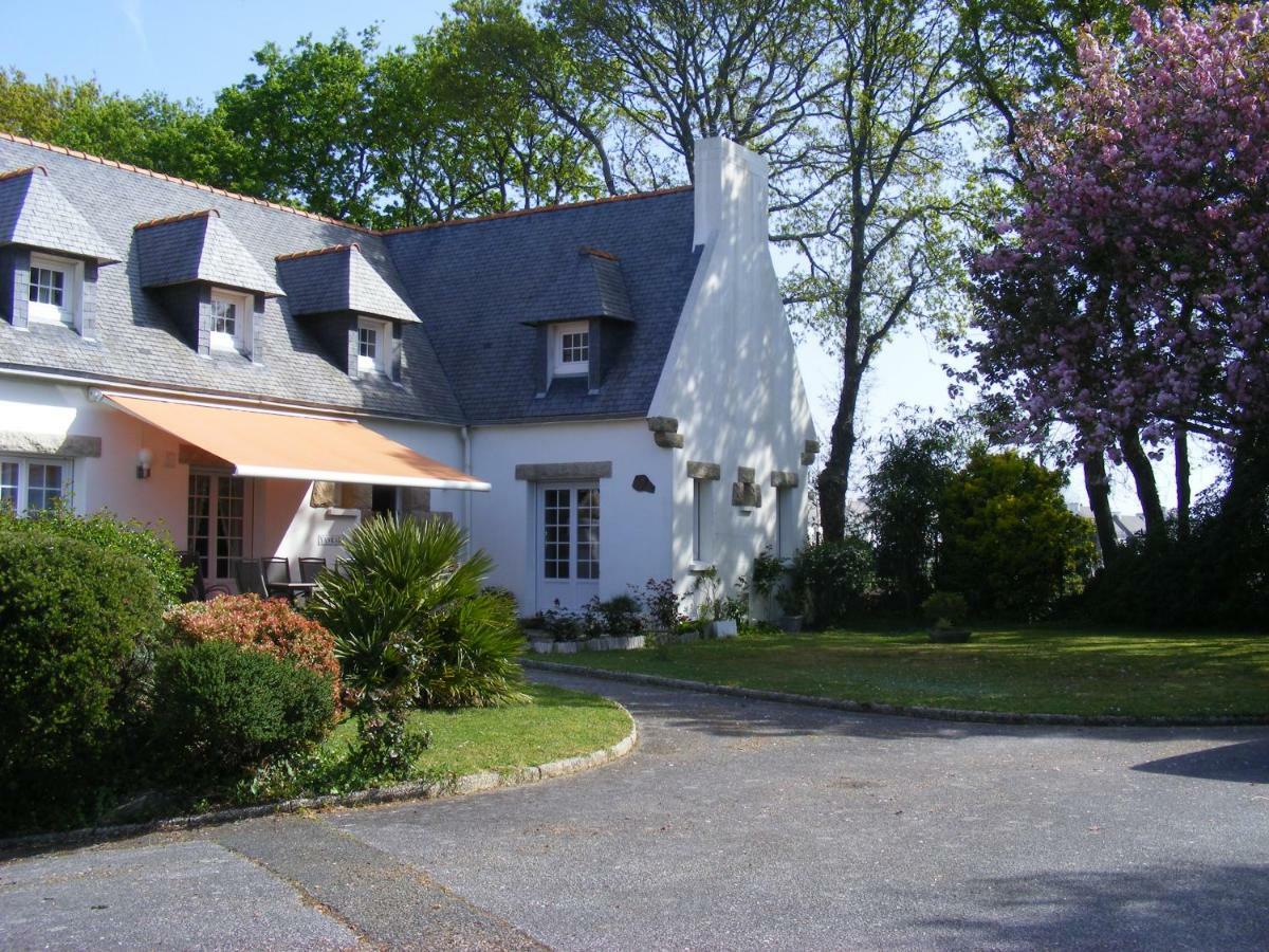 Maison classée 3 étoiles, grand jardin clos au calme Proche centre ville, 10 min des plages Pont-lʼAbbé Exterior foto